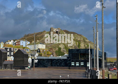 Hastings, un organisme indépendant contemporain art gallery /Jerwood Gallery et de l'Est Hill. Vieille Ville. Hastings. East Sussex. L'Angleterre. UK Banque D'Images