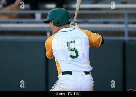 04 mars 2016 : Delgado catcher Spencer Miller au bâton lors de la NJCAA match entre Delgado et au sud-ouest du Mississippi sur Mars 4,2016 de Kirsch Rooney Stadium à New Orleans, Louisiane. Steve Dalmado/CSM Banque D'Images