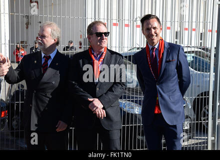 Robert Sarver, le nouveau propriétaire de real Mallorca, l'équipe de football espagnole, pendant le match de centenaire de la Club des Baléares à Palma. Banque D'Images