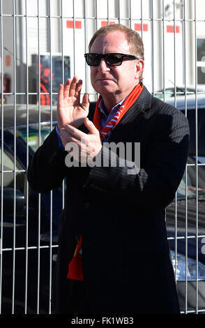 Robert Sarver, le nouveau propriétaire de real Mallorca, l'équipe de football espagnole, pendant le match de centenaire de la Club des Baléares à Palma. Banque D'Images