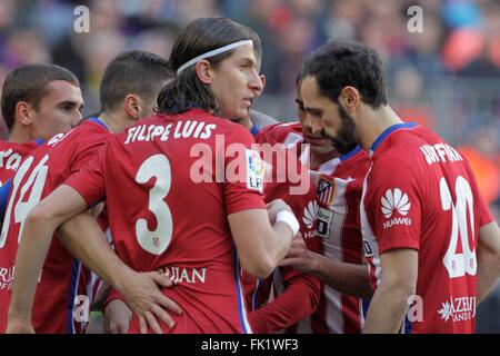 Koké objectif de célébration quand liga match FC Barcelone - Atlético Madrid Janvier 30, 2016 au Camp Nou, Barcelona, Espagne Banque D'Images