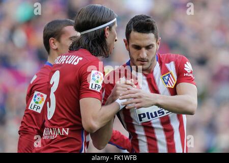 Koké objectif de célébration quand liga match FC Barcelone - Atlético Madrid Janvier 30, 2016 au Camp Nou, Barcelona, Espagne Banque D'Images