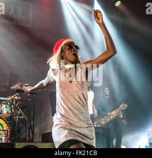 Plymouth, au Royaume-Uni. 05 mars 2016. Rudimentals la performance énergétique d'une Plymouth Pavilions arena. Crédit : Steve Lewington/ Alamy Live News Banque D'Images