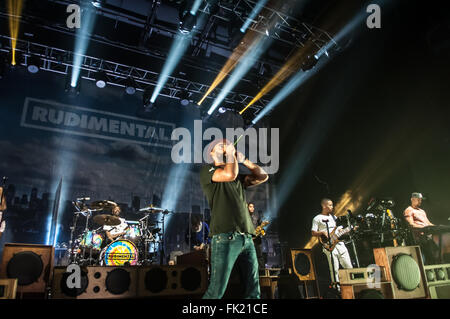 Plymouth, au Royaume-Uni. 05 mars 2016. Rudimentals la performance énergétique d'une Plymouth Pavilions arena. Crédit : Steve Lewington/ Alamy Live News Banque D'Images