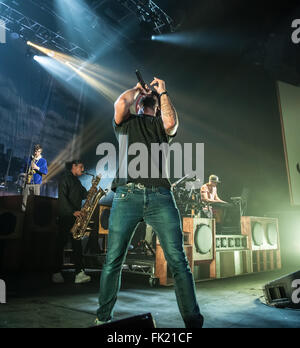 Plymouth, au Royaume-Uni. 05 mars 2016. Rudimentals la performance énergétique d'une Plymouth Pavilions arena. Crédit : Steve Lewington/ Alamy Live News Banque D'Images