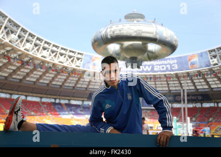 À la perche. Kostas Filippidis (GRE) à l'es Championnats du monde d'athlétisme de Moscou,2013 Banque D'Images