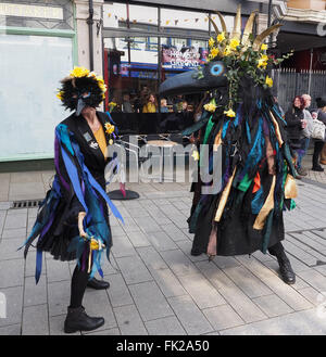 Redruth, Cornwall, UK. Le 05 Mar, 2016. Célébration de la journée de St Piran Cornwall Redruth (Sat). Le saint patron de la Cornouailles est honoré avec des défilés à villes comté. Credit : Dorset Media Service/Alamy Live News Banque D'Images