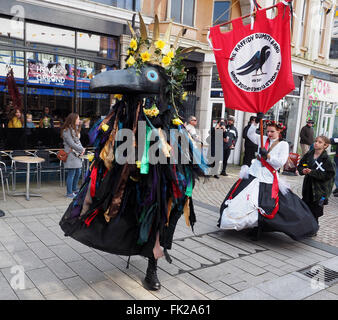 Redruth, Cornwall, UK. Le 05 Mar, 2016. Célébration de la journée de St Piran Cornwall Redruth (Sat). Le saint patron de la Cornouailles est honoré avec des défilés à villes comté. Credit : Dorset Media Service/Alamy Live News Banque D'Images