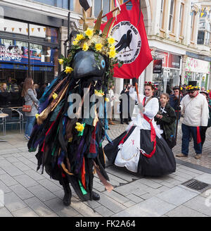 Redruth, Cornwall, UK. Le 05 Mar, 2016. Célébration de la journée de St Piran Cornwall Redruth (Sat). Le saint patron de la Cornouailles est honoré avec des défilés à villes comté. Credit : Dorset Media Service/Alamy Live News Banque D'Images