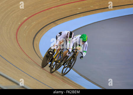 Londres, Royaume-Uni, le 5 mars 2016. 2016 UCI Cyclisme sur Piste Championnats du monde. L'Allemagne Kristina Vogel progressé jusqu'au quart de finale de la Women's Sprint Inidividual en battant l'Australie's Anna Meares. Credit : Clive Jones/Alamy Live News Banque D'Images