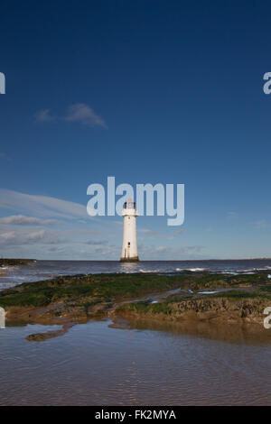 Rock Perch phare à l'embouchure de l'estuaire de la Mersey Banque D'Images