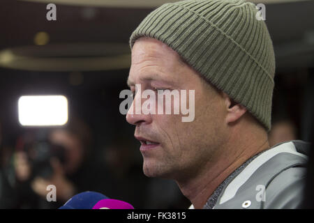 Les célébrités assistant à la première du film 'Tschiller : hors-service" au Cinemaxx avec Til Schweiger : où : Hambourg, Allemagne : 04 févr. 2016 Lorsque Banque D'Images