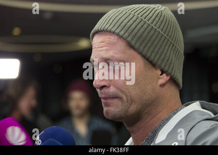 Les célébrités assistant à la première du film 'Tschiller : hors-service" au Cinemaxx avec Til Schweiger : où : Hambourg, Allemagne : 04 févr. 2016 Lorsque Banque D'Images