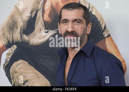 Les célébrités assistant à la première du film 'Tschiller : hors-service" au Cinemaxx comprend : Erdal Yildiz Où : Hambourg, Allemagne : 04 févr. 2016 Lorsque Banque D'Images