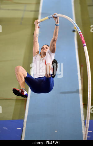 Détenteur du record du monde du saut à la perche Renaud Lavillenie de France au cours de l'athlétisme en salle de réunion EA Jablonec nad Nisou, République tchèque, le 5 mars 2016. (Photo/CTK Radek Petrasek) Banque D'Images