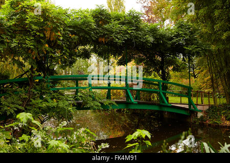 Jardins du pont et de l'étang de Giverny monet Banque D'Images