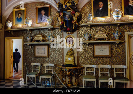 Chambre interne de la pharmacie Santa Maria Novella à Florence Italie créé il y a 600 ans par les moines florentin Banque D'Images