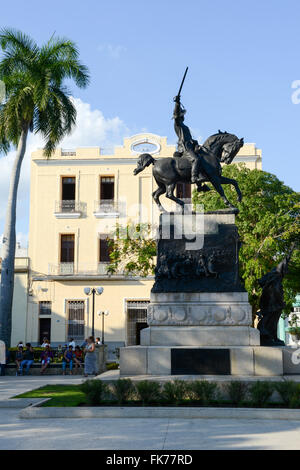 Camaguey, Cuba - 11 janvier 2016 : en face de l'Ignacio Agramonte Ignacio Agramonte à monument Park en Camague Banque D'Images