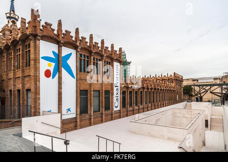 Ancienne usine Casaramona- CaixaForum, bâtiment moderniste, par Josep Puig i Cadafalch. Parc de Montjuïc. Barcelone. Banque D'Images