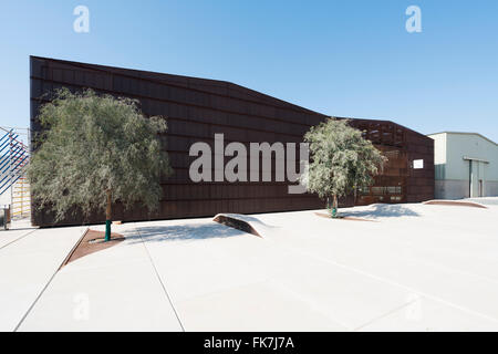 Vue extérieure du nouvel entrepôt421 art gallery à Mina Zayed district de Abu Dhabi Emirats Arabes Unis Banque D'Images