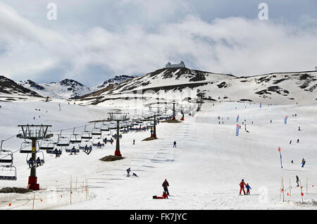 La Sierra Nevada, Espagne - 24 avril 2015 : La station de ski de la Sierra Nevada est le plus important dans le sud de l'Espagne pour les sports d'hiver Banque D'Images