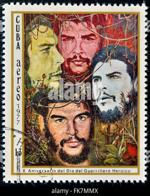 CUBA -VERS 1977 : Stamp Image montre Ernesto Che Guevara et dédié à la 10e anniversaire de la Journée de la guérilla Héroïque Banque D'Images