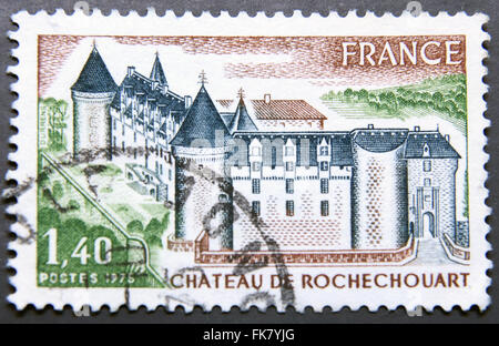 FRANCE - circa 1975 : un timbre-poste de France affiche Château de Rochechouart Banque D'Images