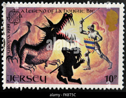 JERSEY - circa 1981 : timbres en jersey montre une légende de la Hougue Bie, circa 1994 Banque D'Images