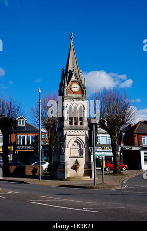 La tour de l'horloge, le triangle, BITTERNE PARK. Banque D'Images