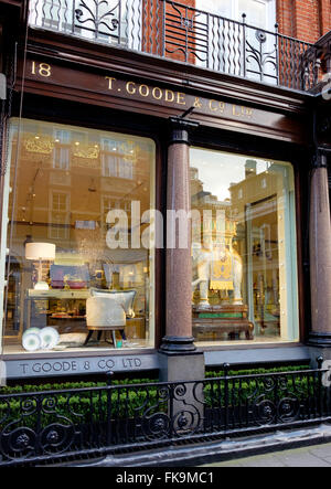 Londres, Royaume-Uni - 24 Février 2016 : Sur South Audley Street, Mayfair, le Thomas Goode store Banque D'Images