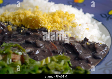 Plat typique brésilien Feijoada - Banque D'Images