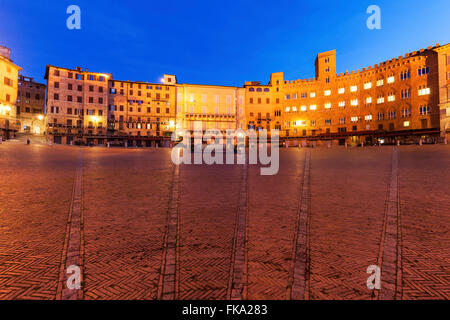 Piazza del Campo à Sienne Banque D'Images