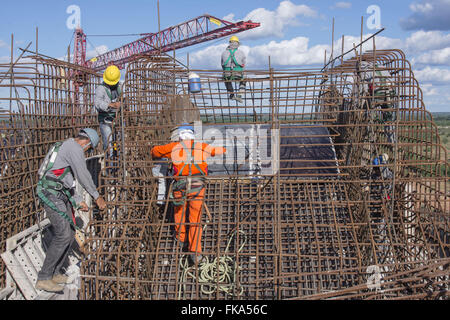 Les travailleurs de la construction de la station de pompage EBI - 1 - Transposition de Rio São Francisco Banque D'Images