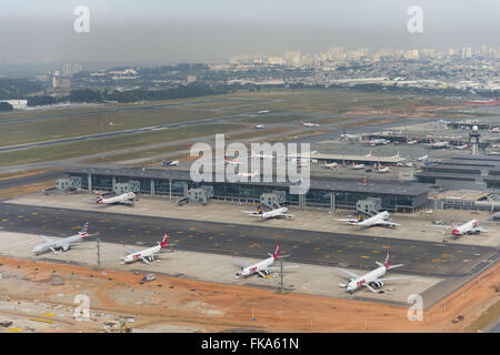 Vue aérienne de l'aérogare 3 de l'Aéroport International de Sao Paulo Banque D'Images