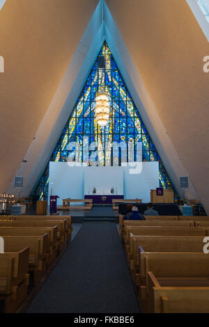 L'intérieur de la cathédrale arctique (Eglise Tromsdalen / Tromsøysund) Église de Tromsø en Norvège Banque D'Images