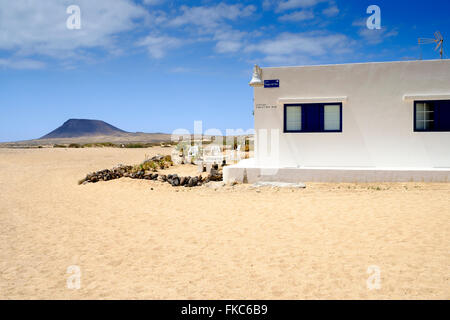 Maison blanche près de playa del salado, la graciosa, îles canaries, Espagne, Europe Banque D'Images
