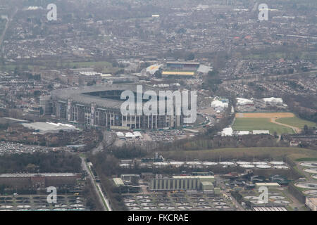 London UK.8e mars 2016. Météo France : une photographie aérienne de stade de Twickenham accueil d'Angleterre Rugby partiellement sur une journée froide comme la température atteint 5 degrés celsius : Crédit amer ghazzal/Alamy Live News Banque D'Images