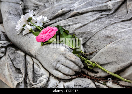 Statue cimetière détail Banque D'Images