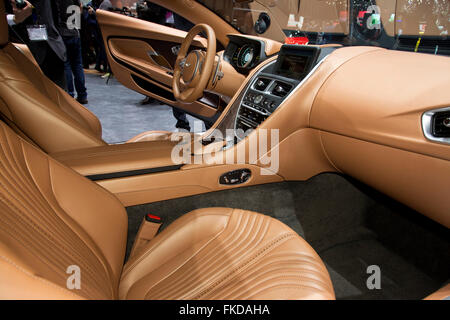 Aston Martin DB11 supercar au Salon de Genève 2016 Banque D'Images