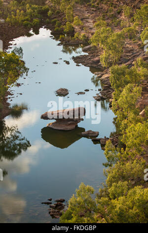 Le Hawk's Head Lookout sur la Murchison River Gorge, le Parc National de Kalbarri, Australie occidentale Banque D'Images