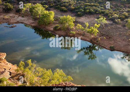 La Murchison River Gorge de Hawk's Head Lookout, le Parc National de Kalbarri, Australie occidentale Banque D'Images