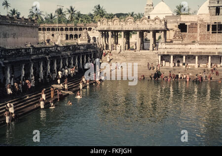 Des Tempelbecken Nataraja-Tempels in den frühen 60 iger Jahren. De Réservoir Thillai Natarajah Temple au début des années 1960. Banque D'Images