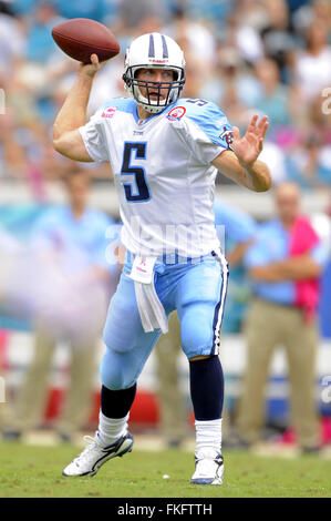 Jacksonville, Florida, UNITED STATES. 4ème Oct, 2009. Le 4 octobre 2009, Jacksonville, FL, USA ; Tennessee Titans quarterback Kerry Collins (5) au cours de la première moitié du match contre les Titans Jacksonville Jaguars de Jacksonville Municipal Stadium. ZUMA Press/Scott A. Miller © Scott A. Miller/ZUMA/Alamy Fil Live News Banque D'Images