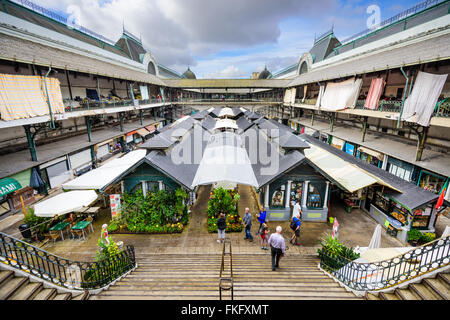 Au Mercado Shopping Marché Bolhão à Porto, Portugal. Banque D'Images