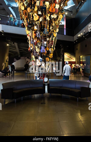L'EMP est un organisme à but non lucratif Musée museum, dédié à la culture populaire contemporaine, situé à Seattle, Washington. Banque D'Images