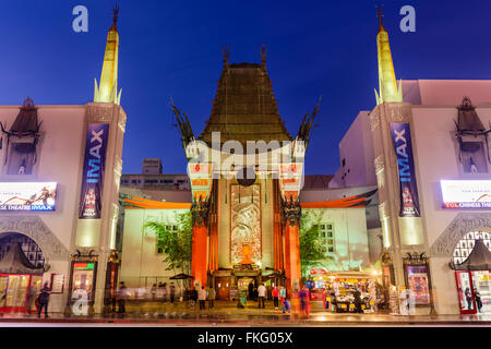 Le Grauman's Chinese Theatre sur Hollywood Boulevard à Hollywood, Californie, USA. Banque D'Images