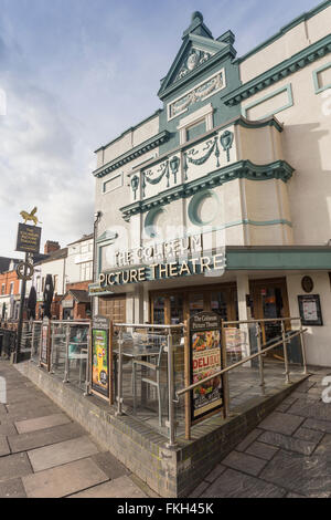 Le Coliseum Pub Wetherspoons Grimsby Lincolnshire England UK Banque D'Images
