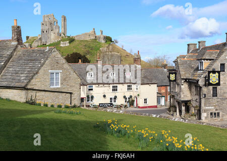 Château de corfe village, Dorset, Angleterre Banque D'Images