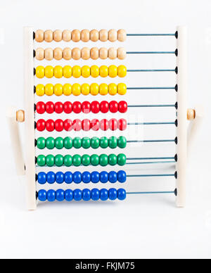 En bois couleur abacus sur fond blanc Banque D'Images