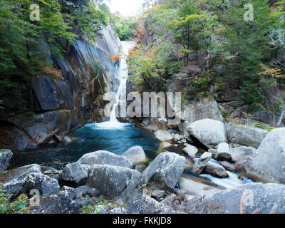 Dans les gorges de Shosenkyo Kofu, Yamanashi, Japon Banque D'Images